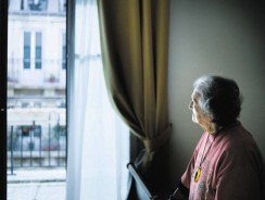 Personne âgée : les limites du maintien à domicile
