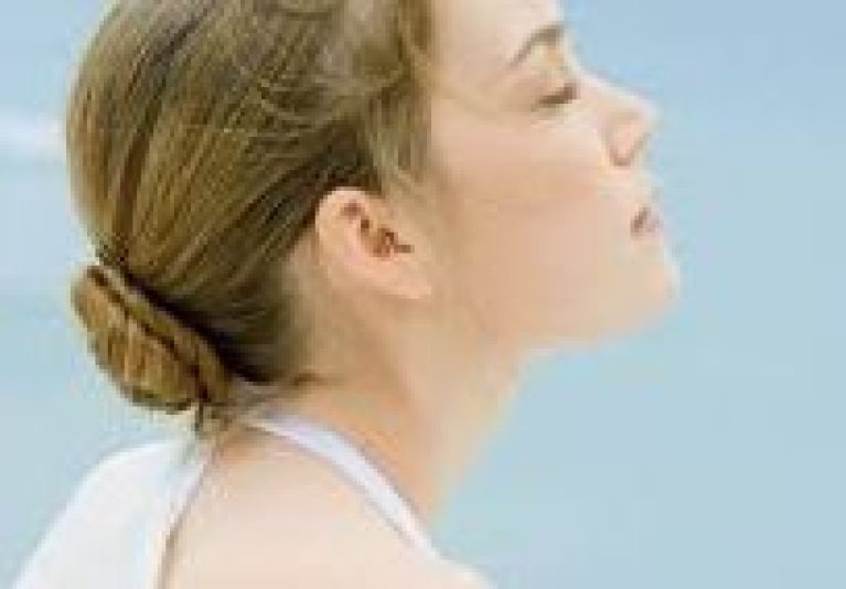 Boule au ventre, comment s’en débarrasser ? France domicile